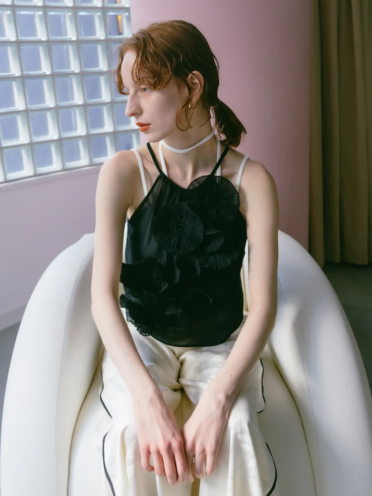 トップス sahara Drawstring Flower Motif Camisole Sahara Drawstring Flower Motif Camisole